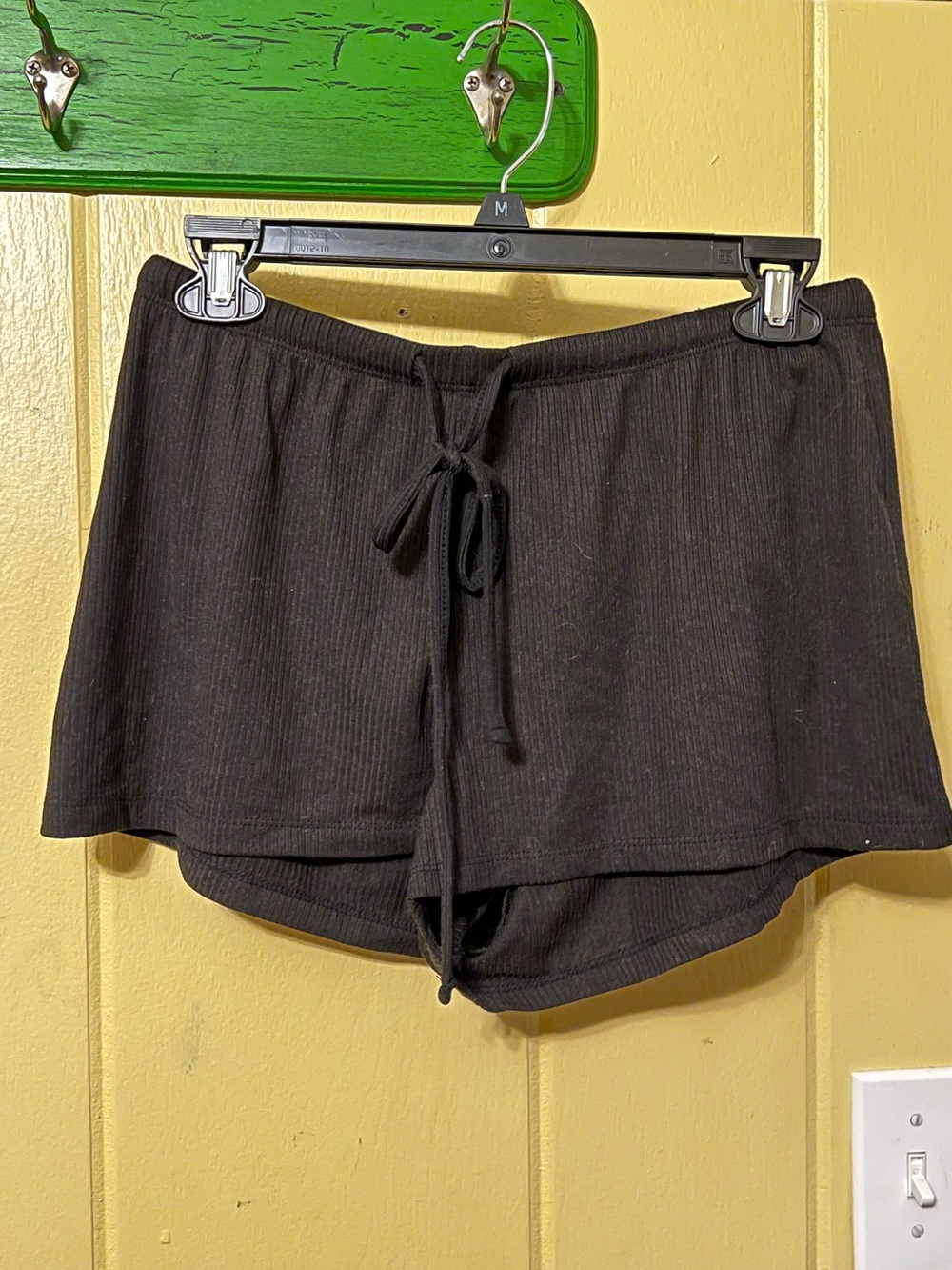 Juicy Couture Black Y2K Terry Cloth Silver Bling Drawstring Lounge Shorts Size M - Picture 4 of 8